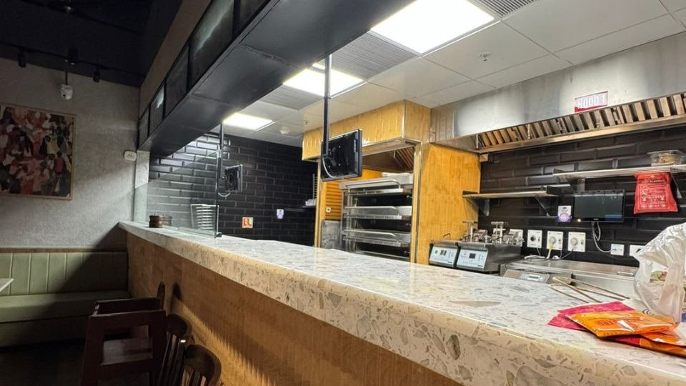 Commercial Kitchen Pizza Oven Station