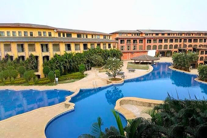 Discover Resort